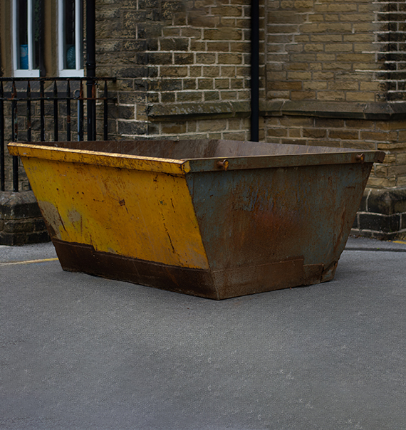 Affordable 2 yard skip hire in Prestwich for garden waste
